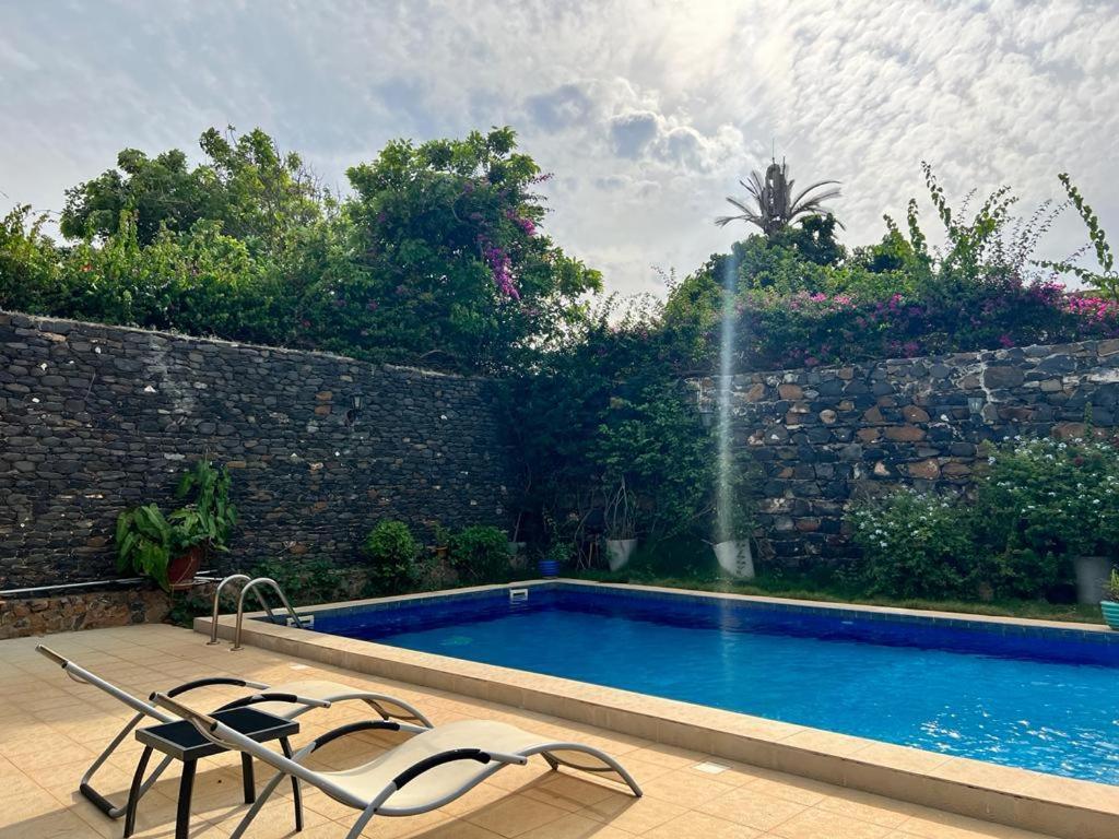 Villa Charles - Ile De Gorée Εξωτερικό φωτογραφία